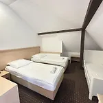 Bobrowy Dwor Panzió 3*