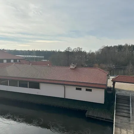 博布罗维沃尔酒店 3* Szelków Stary