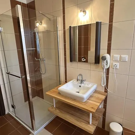 Bobrowy Dwór Nocleg ze śniadaniem