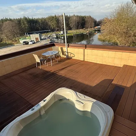 Bobrowy Dwór Alojamento de Acomodação e Pequeno-almoço Szelków Stary