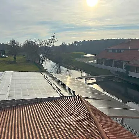 Bobrowy Dwór 3*