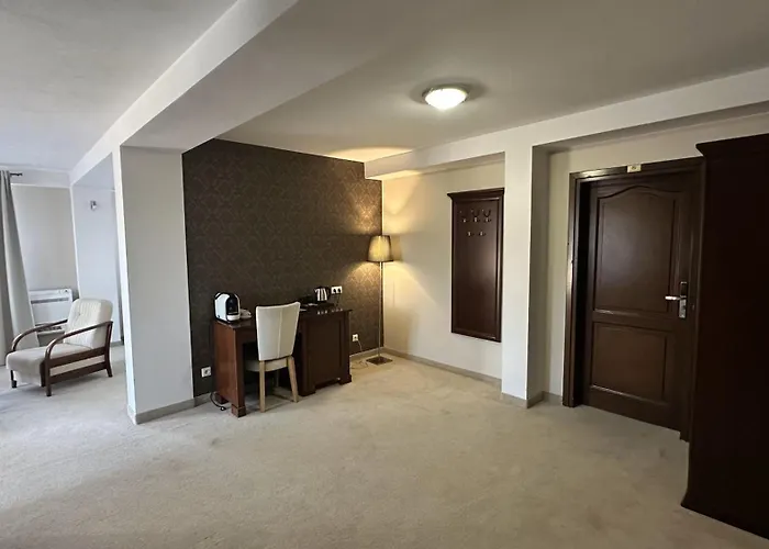 Bobrowy Dwór 4* Szelków Stary