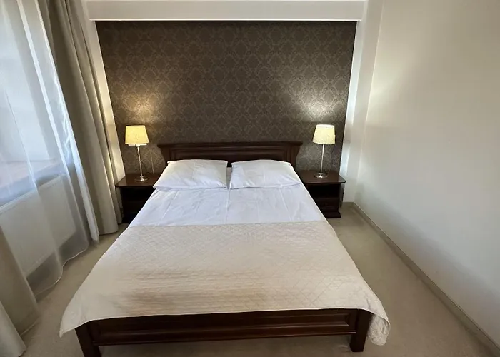 Nocleg ze śniadaniem Bobrowy Dwór 4*